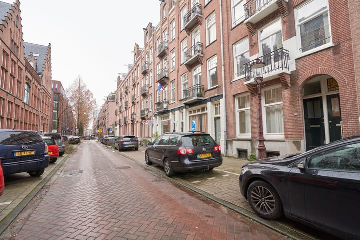 Foto 36 van Tilanusstraat 75-4