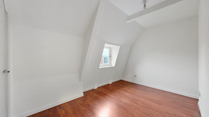 Foto 15 van Vrolikstraat 204-4