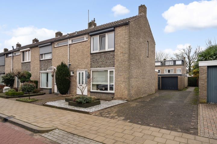 Foto 1 van Engelbrechtstraat 4