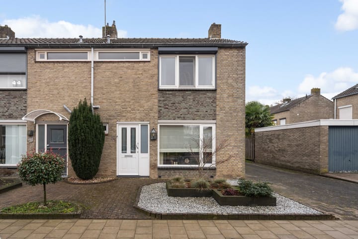 Foto 6 van Engelbrechtstraat 4