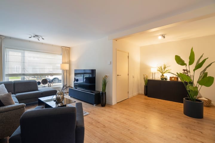 Foto 15 van Engelbrechtstraat 4