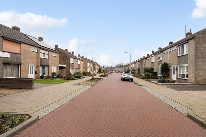 Foto 39 van Engelbrechtstraat 4