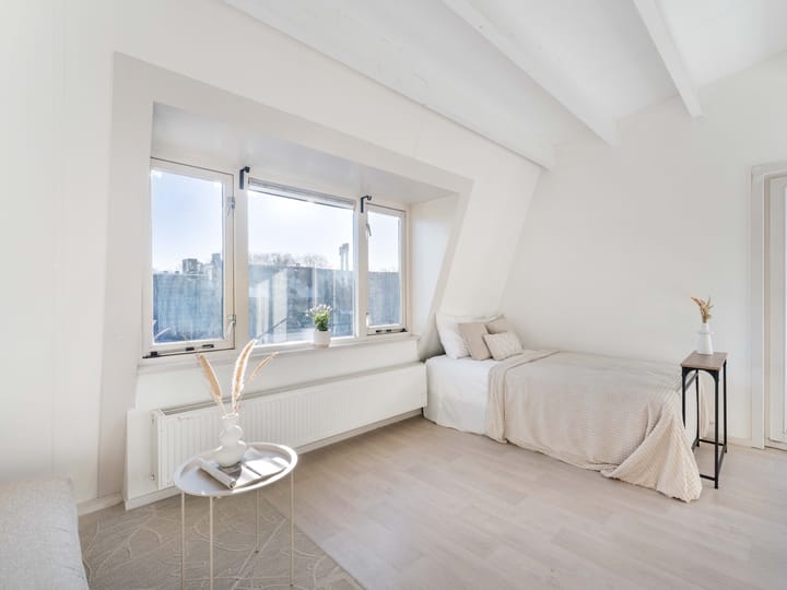 Foto 11 van Adriaanstraat 28-E