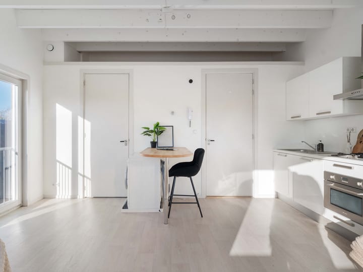 Foto 8 van Adriaanstraat 28-E