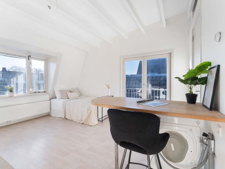 Foto 13 van Adriaanstraat 28-E