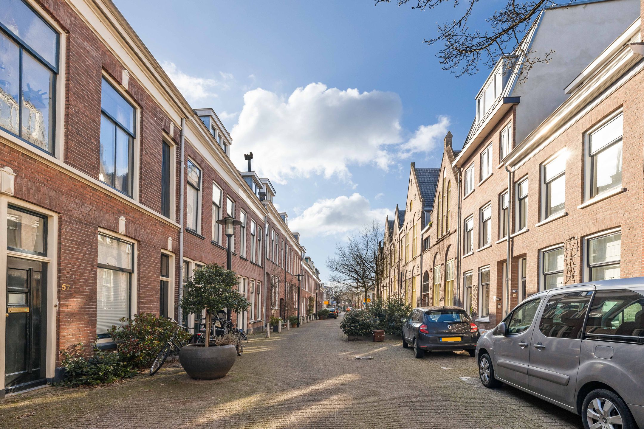Foto 18 van Adriaanstraat 28-E