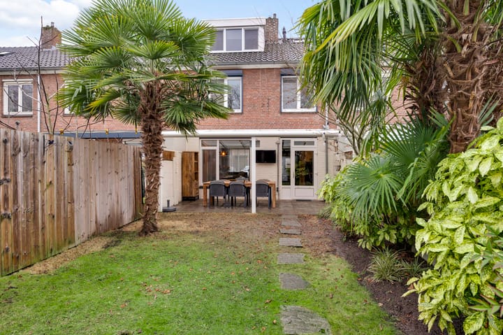 Foto 15 van Charlotte van Bourbonstraat 15