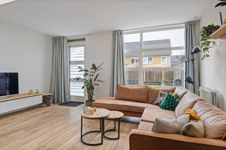 Foto 6 van Valkappel 9