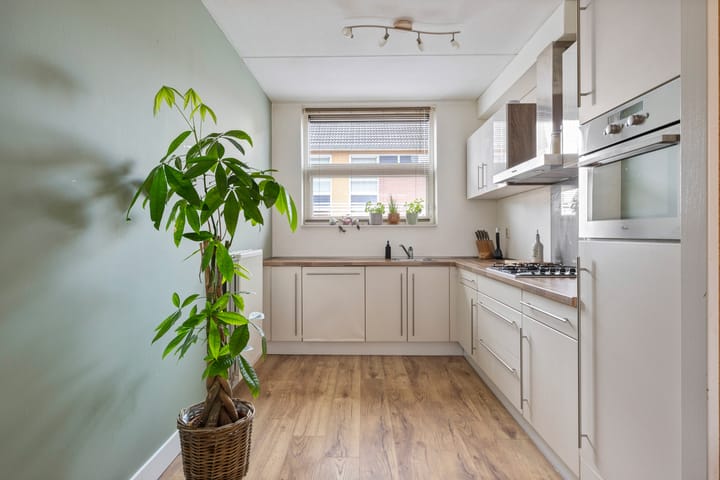 Foto 15 van Valkappel 9