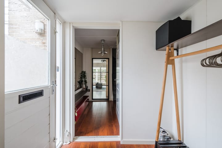 Foto 15 van Tirolstraat 101