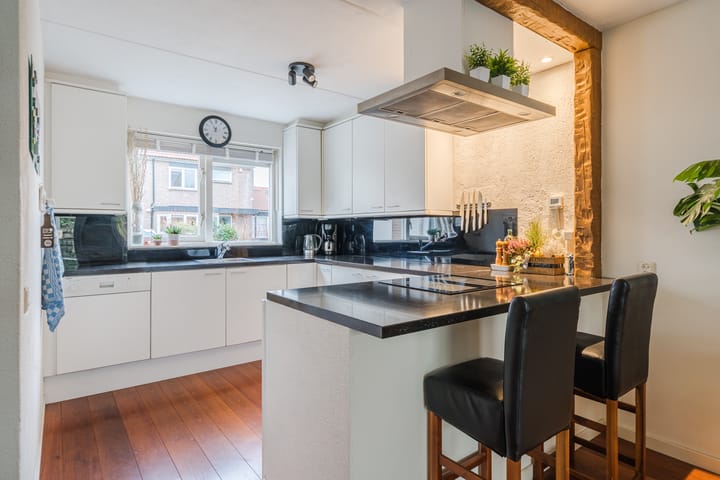 Foto 21 van Tirolstraat 101