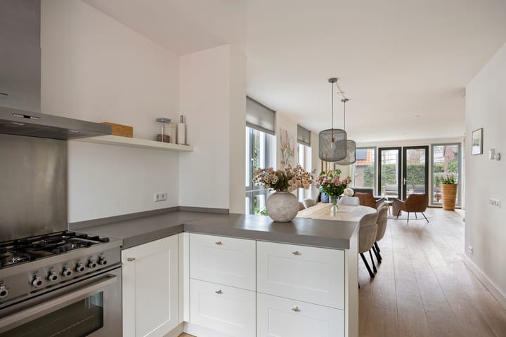 Foto 10 van Johan de Wittstraat 25