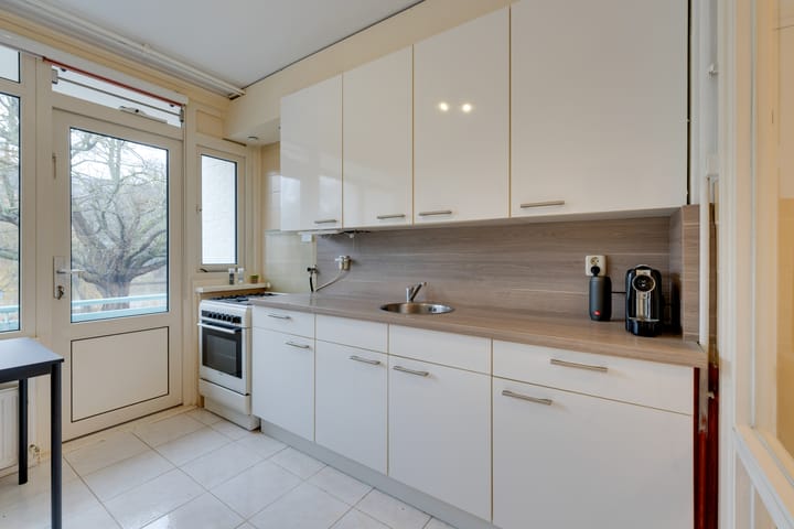 Photo 19 of Alkmaarstraat 303