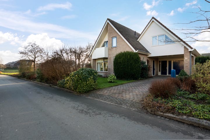 Foto 12 van Weidebloemenweg 83