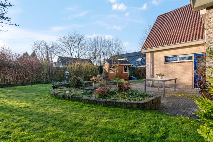 Foto 17 van Weidebloemenweg 83