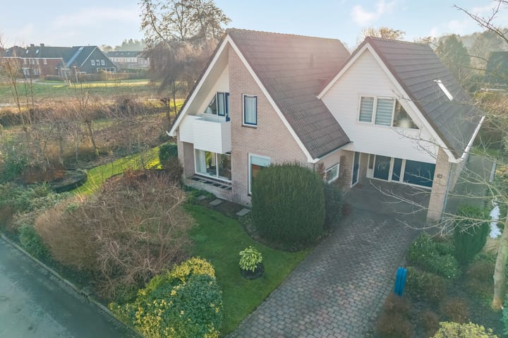 Foto 61 van Weidebloemenweg 83