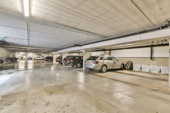 Photo 2 of Oeverzeggestraat