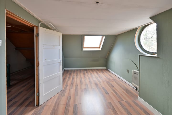 Foto 14 van Van 't Hoffstraat 11