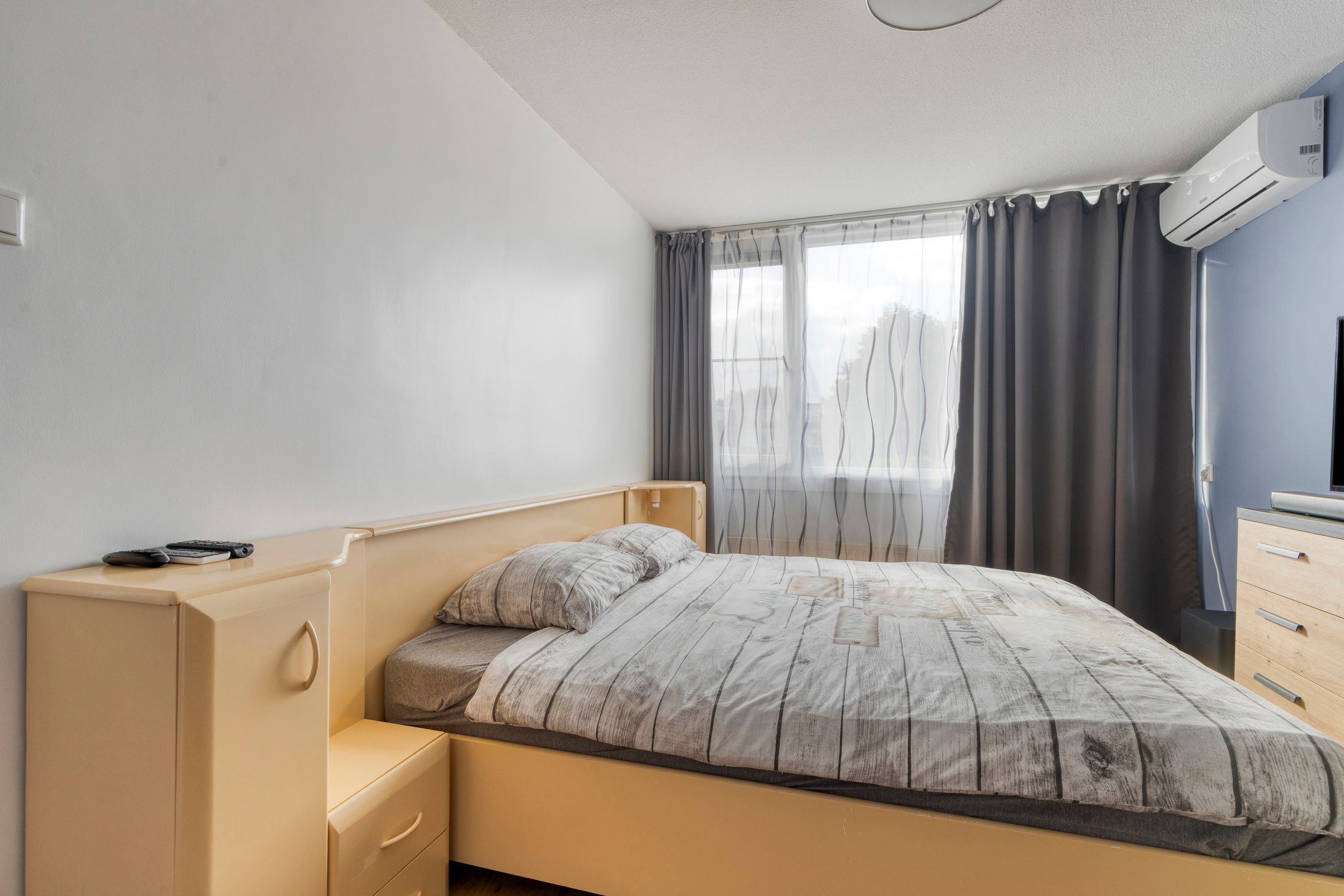 Photo 12 of Da Costastraat 32