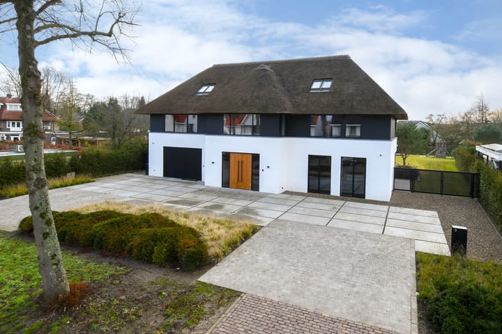 Photo 1 of Schoonoordstraat 3