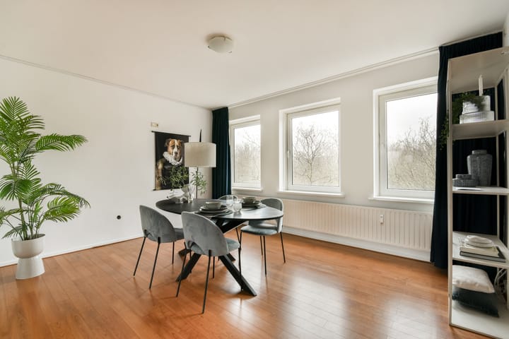 Foto 8 van Van Nijenrodeweg 311