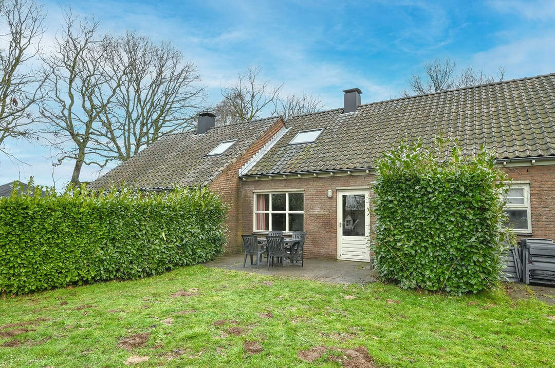 Foto 1 van Randweg 21-046