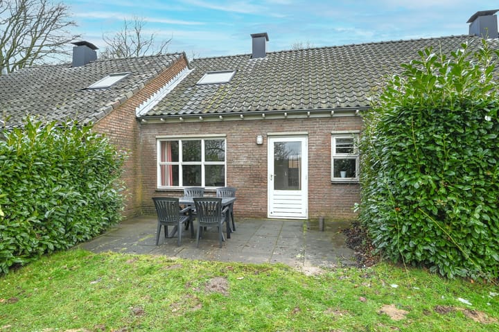 Foto 3 van Randweg 21-046