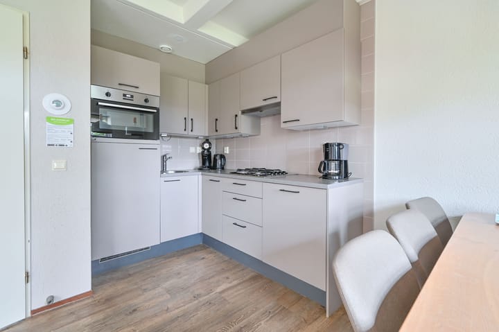 Foto 14 van Randweg 21-046