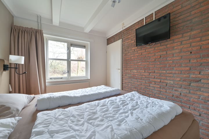 Foto 18 van Randweg 21-046