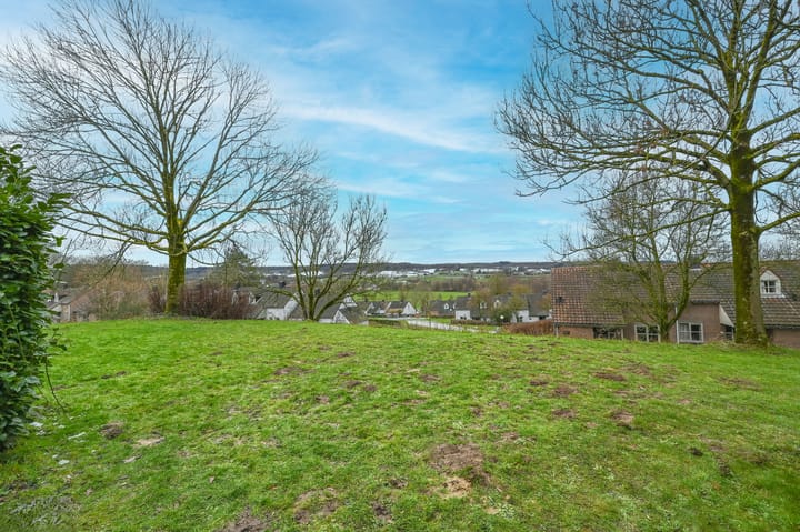 Foto 32 van Randweg 21-046