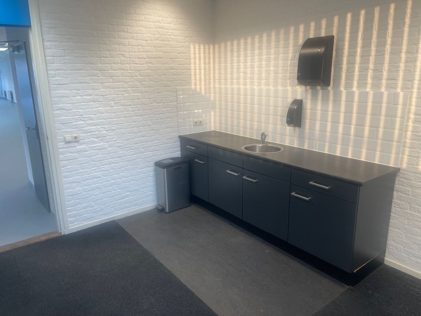 Bekijk foto 4 van Kapitein Hatterasstraat 15