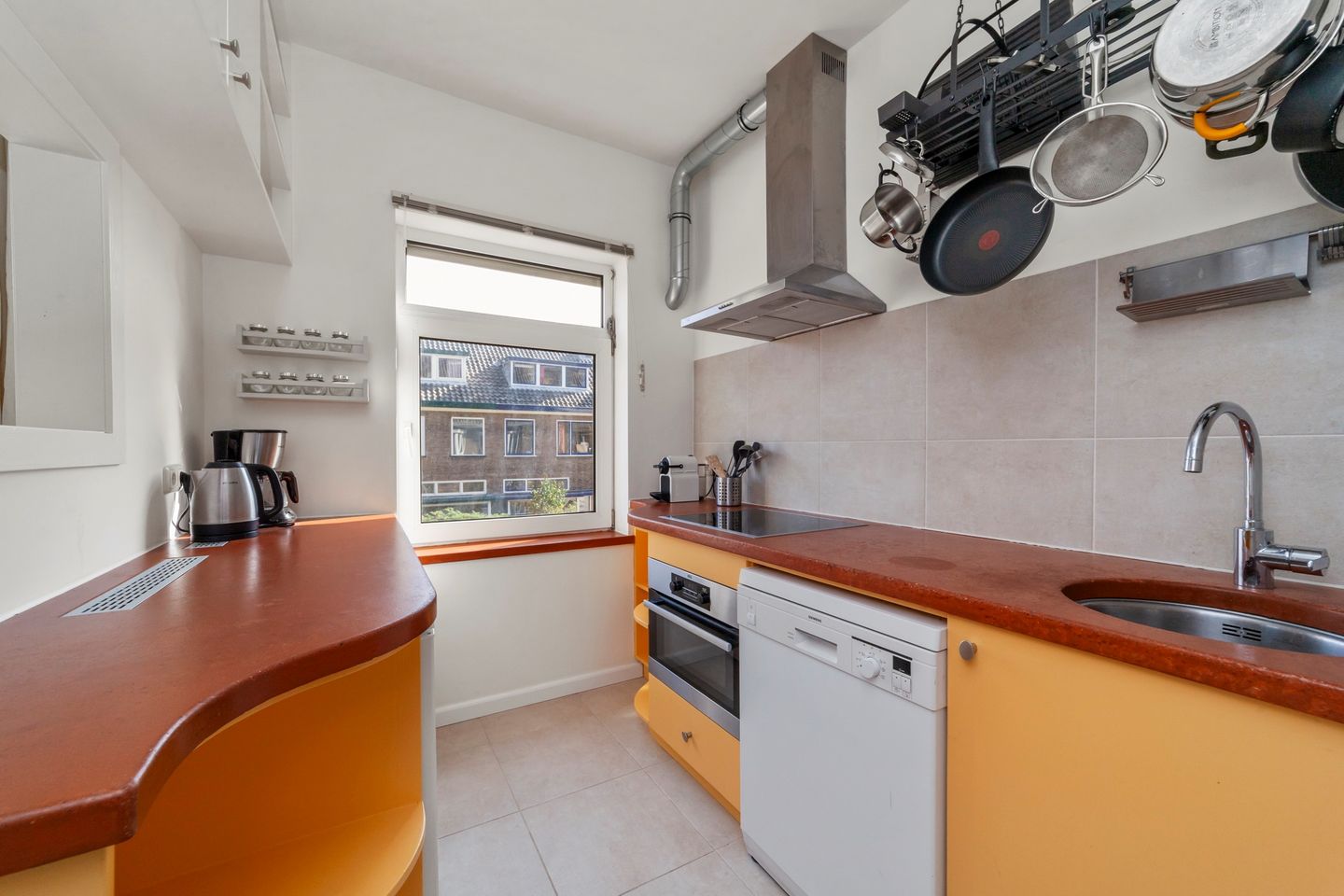 Photo 14 of Ternatestraat 21