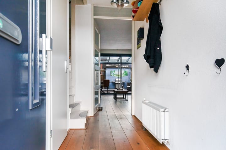 Photo 7 of Hermitage 64