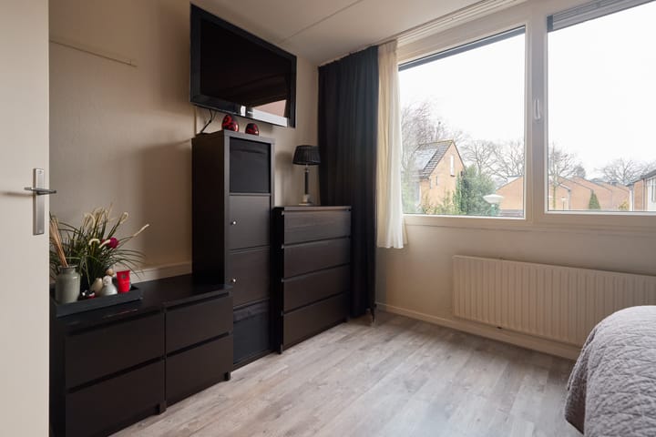 Foto 17 van van Hamelstraat 106