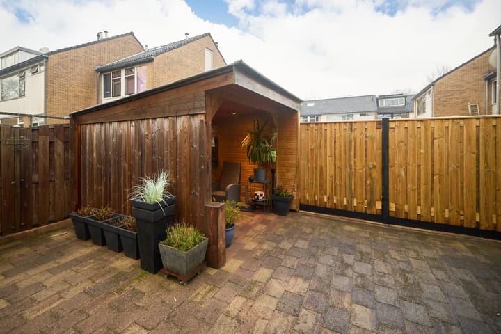 Foto 33 van van Hamelstraat 106