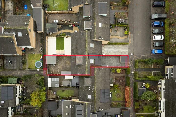 Foto 42 van van Hamelstraat 106