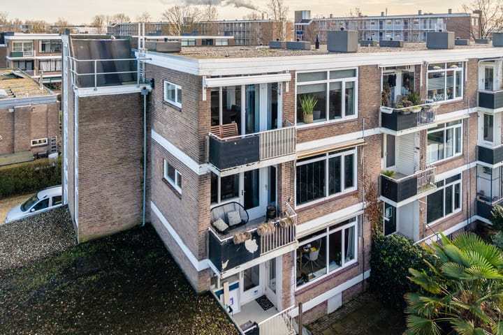 Foto 26 van Reviusstraat 36