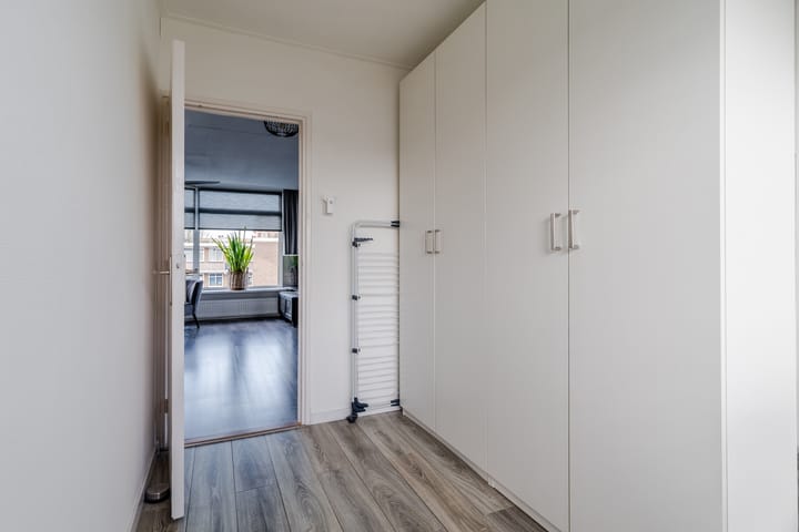 Foto 14 van Reviusstraat 36