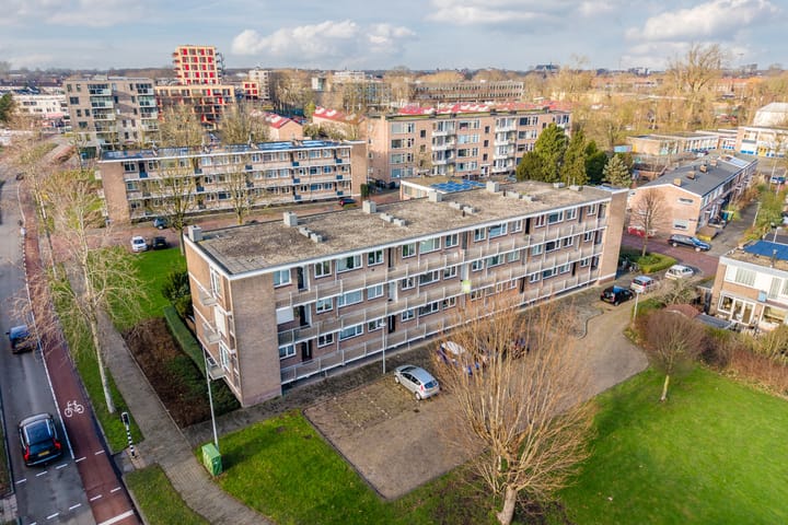 Foto 24 van Reviusstraat 36