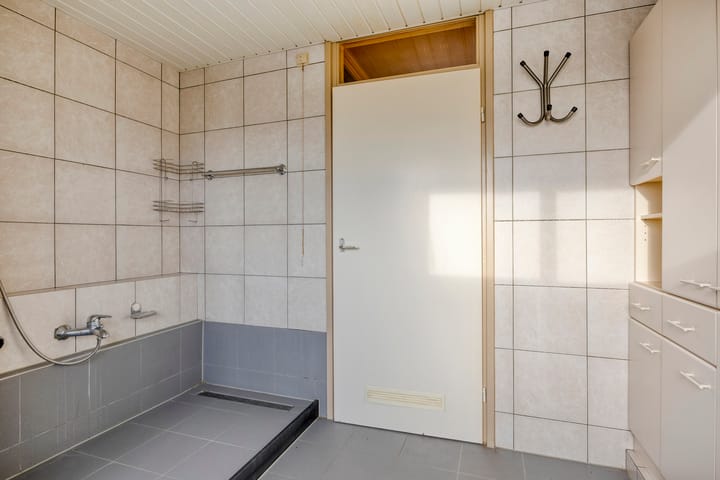 Photo 12 of Loobos 8