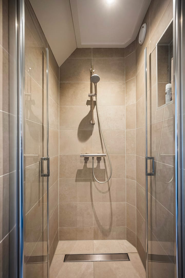 Foto 15 van Albert Cuypstraat 3