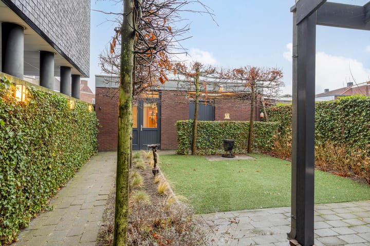 Photo 4 of Roomweg 98