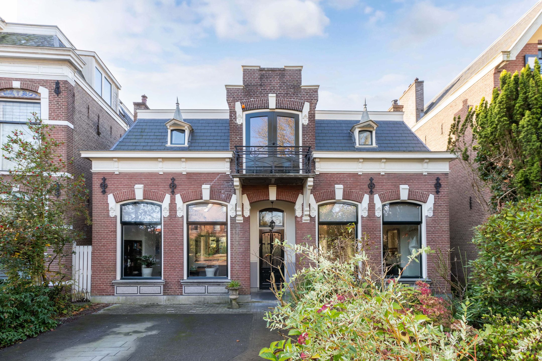 Stationsstraat 48 