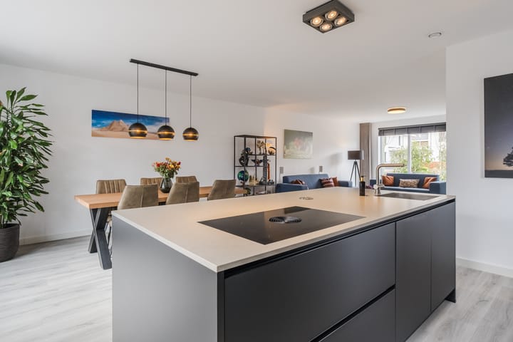 Foto 12 van Klokstaart 69