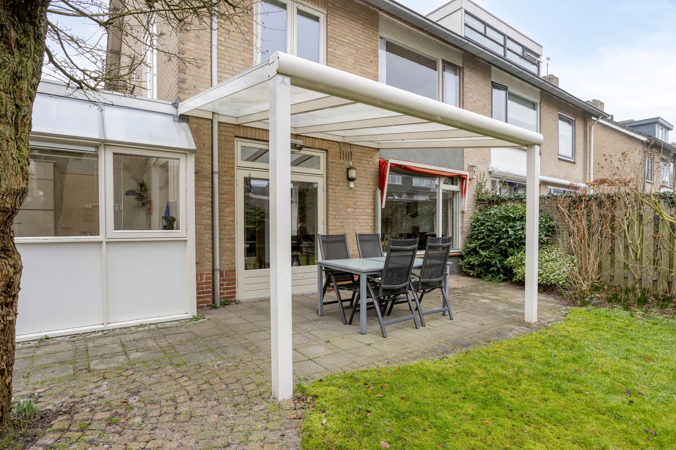 Foto 36 van Pioenroosstraat 1