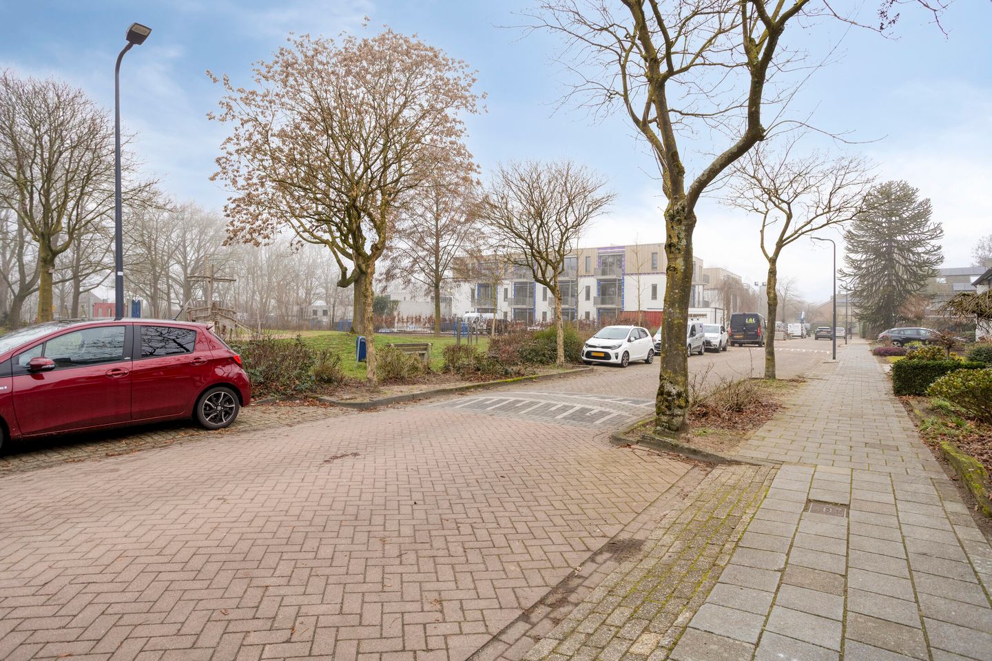 Foto 40 van Pioenroosstraat 1