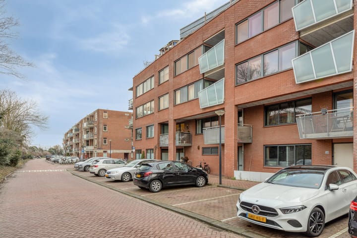 Foto 28 van Celebesstraat 135