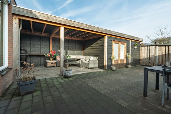 Foto 25 van Mondriaanlaan 94