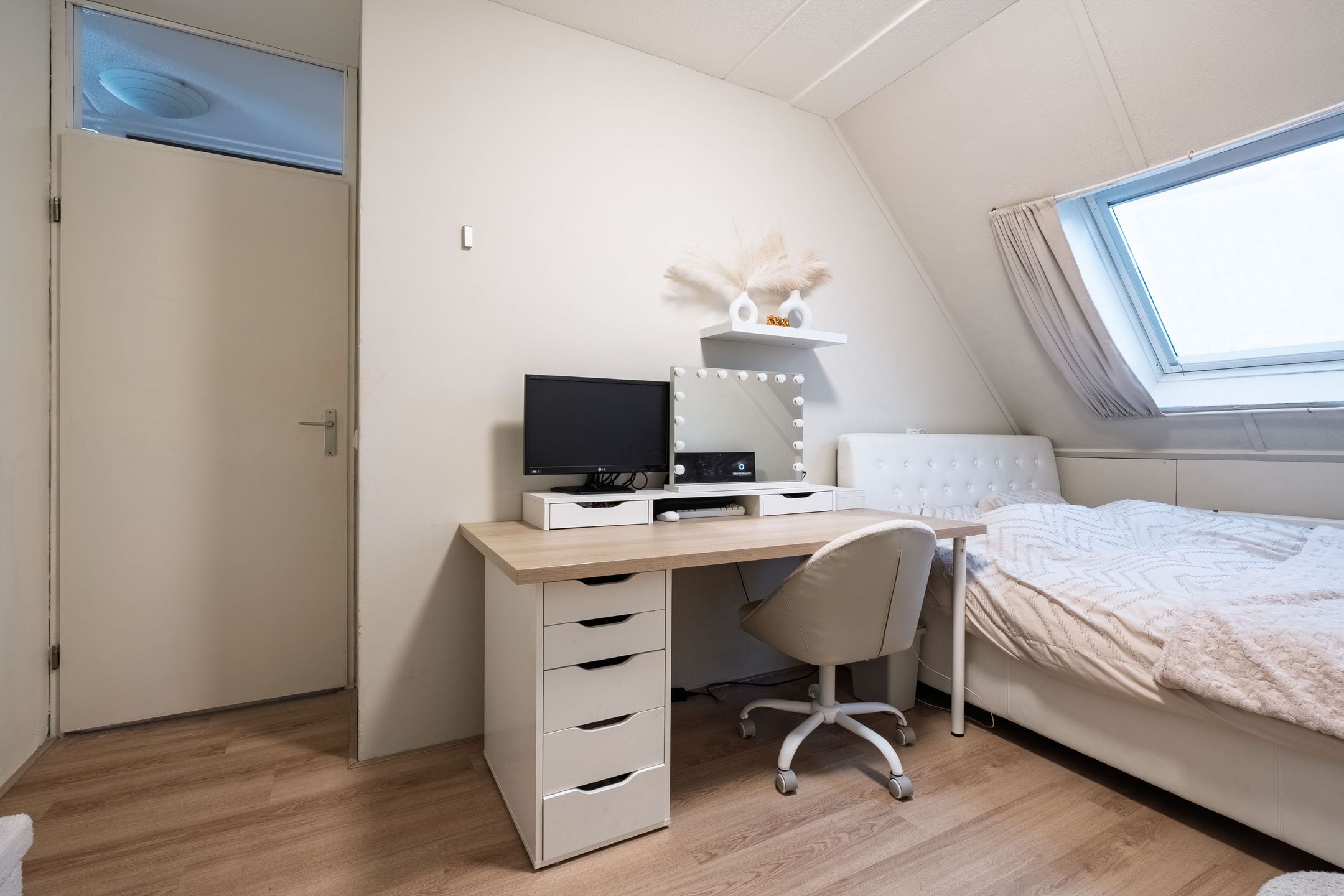 Foto 21 van Mondriaanlaan 94