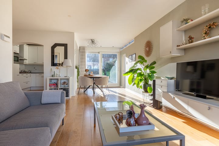 Foto 8 van Zwaanstraat 11